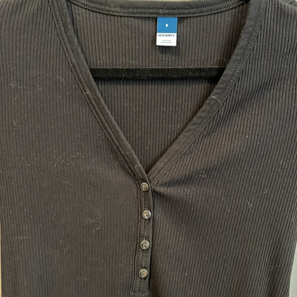 Black Ribbed Longsleeve - Picture 2 of 3